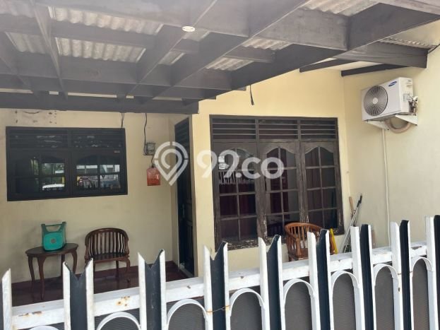Dijual Rumah Premium dengan Fasilitas Sekitar Komplit di Kebon Jeruk, Jakarta Barat Dijual Rumah Premium dengan Fasilitas Sekitar Komplit di Kebon Jeruk, Jakarta Barat