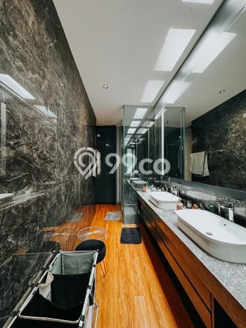 For Sale! Luxury House LT 200m2 Desain Modern di Alam Sutera For Sale! Luxury House LT 200m2 Desain Modern di Alam Sutera
