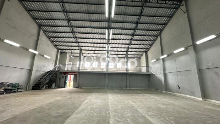 Gudang Premium Kawasan BSD, Luas 320m2m², Jalan Mainroad, Ramai Gudang Premium Kawasan BSD, Luas 320m2m², Jalan Mainroad, Ramai