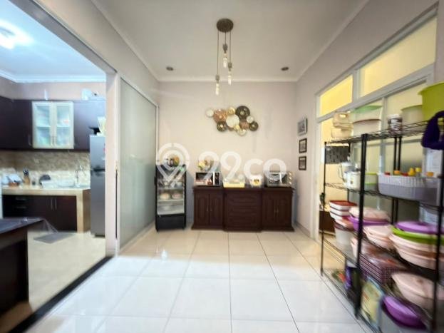 Hunian Eksklusif Dijual LT 180m2 di BSD, Tangerang Selatan Hunian Eksklusif Dijual LT 180m2 di BSD, Tangerang Selatan