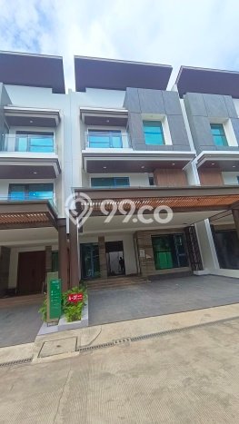Rumah Luxury Modern Siap Huni di Bintaro Jakarta Selatan Rumah Luxury Modern Siap Huni di Bintaro Jakarta Selatan