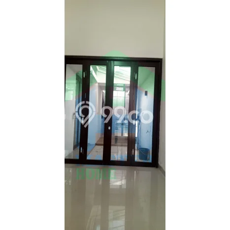 Disewakan! Rumah 2 Kamar Tidur &
1 Kamar Mandi di Cikupa Citra Raya, Tangerang Disewakan! Rumah 2 Kamar Tidur &
1 Kamar Mandi di Cikupa Citra Raya, Tangerang