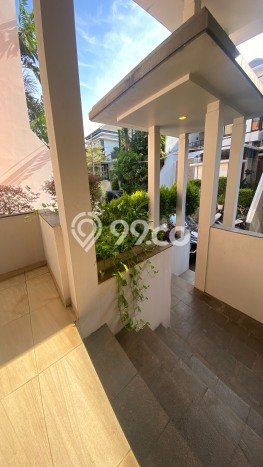 Jual Rumah Luas Elegan Dengan View Cantik di Lebak Bulus, Jakarta Selatan Jual Rumah Luas Elegan Dengan View Cantik di Lebak Bulus, Jakarta Selatan