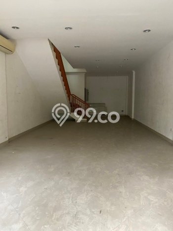 Ruko Bagus LT 106m2 LB 240m2 Dijual di Kebayoran Baru Jakarta Selatan Ruko Bagus LT 106m2 LB 240m2 Dijual di Kebayoran Baru Jakarta Selatan