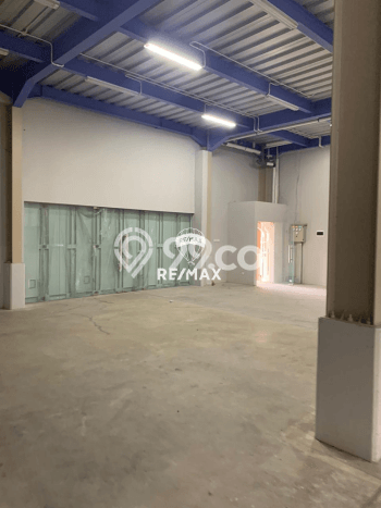 Area Ramai! Gudang Dijual di Cikarang Timur untuk Bisnis Luas Bangunan 1730m2 Area Ramai! Gudang Dijual di Cikarang Timur untuk Bisnis Luas Bangunan 1730m2