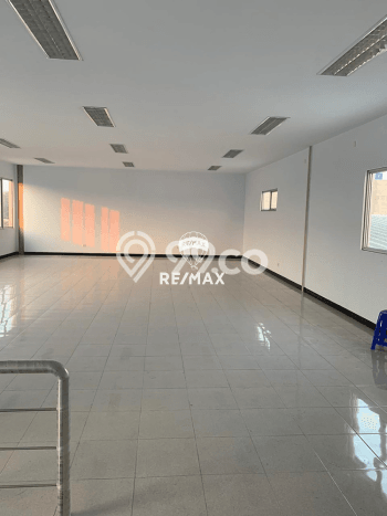 Area Ramai! Gudang Dijual di Cikarang Timur untuk Bisnis Luas Bangunan 1730m2 Area Ramai! Gudang Dijual di Cikarang Timur untuk Bisnis Luas Bangunan 1730m2