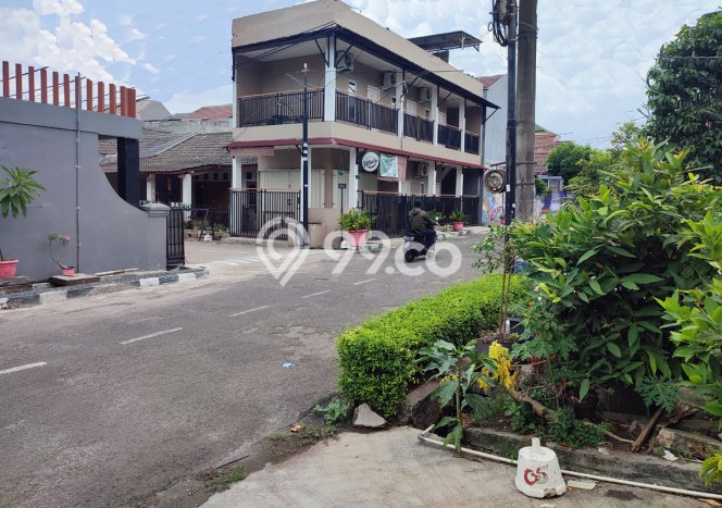 Rumah Luas Asri 3 KT Siap Pakai di Bintaro Tangerang Selatan Rumah Luas Asri 3 KT Siap Pakai di Bintaro Tangerang Selatan