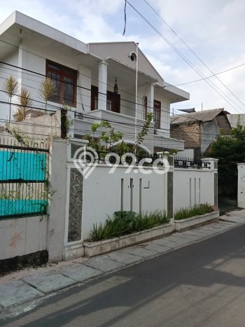 Hunian Eksklusif Dijual LT 330m2 di Kebon Jeruk, Jakarta Barat Hunian Eksklusif Dijual LT 330m2 di Kebon Jeruk, Jakarta Barat