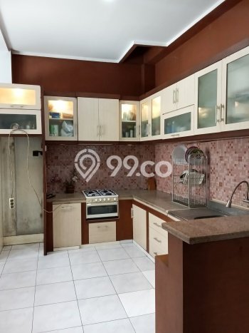 Hunian Eksklusif Dijual LT 330m2 di Kebon Jeruk, Jakarta Barat Hunian Eksklusif Dijual LT 330m2 di Kebon Jeruk, Jakarta Barat
