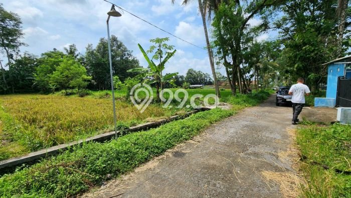 Tanah Dijual Lokasi Ngaglik, Sleman dengan Luas Tanah 699m2 dan Status SHM Tanah Dijual Lokasi Ngaglik, Sleman dengan Luas Tanah 699m2 dan Status SHM