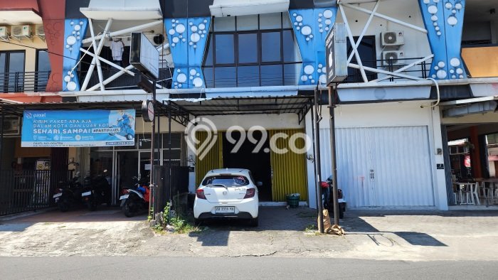 Ruko disewakan lokasi strategis Depok Sleman 130m2 Ruko disewakan lokasi strategis Depok Sleman 130m2