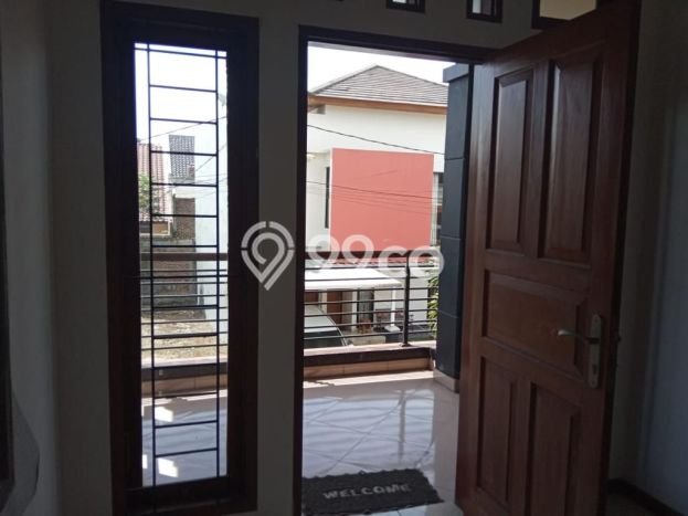 KESEMPATAN TERBAIK! Rumah Asri area , Luas 150m2m² LB 160m2m² KESEMPATAN TERBAIK! Rumah Asri area , Luas 150m2m² LB 160m2m²