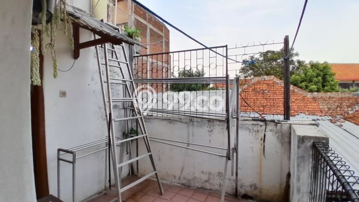 Hunian Nyaman Asri 5 KT Siap Huni di Turangga Bandung Hunian Nyaman Asri 5 KT Siap Huni di Turangga Bandung