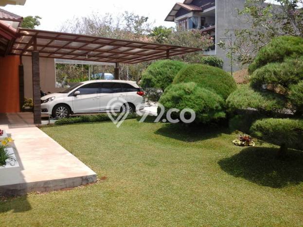 Rumah Elit LB 300m2 Siap Pakai Desain Elegan di Dago Pakar, Bandung Rumah Elit LB 300m2 Siap Pakai Desain Elegan di Dago Pakar, Bandung