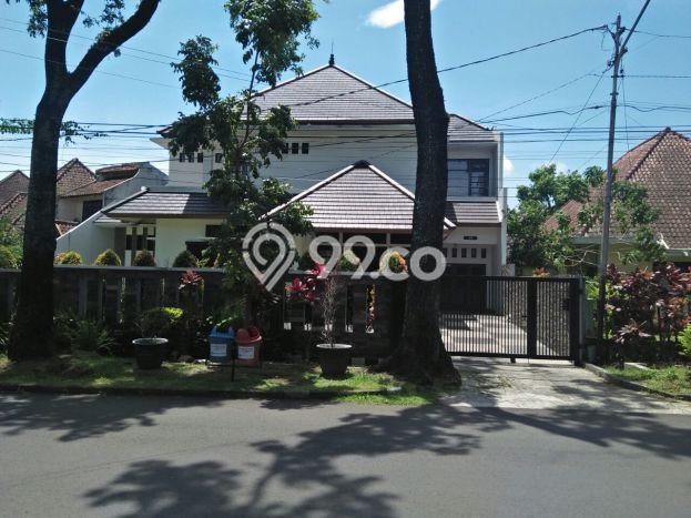 Rumah Bagus area Bandung Wetan, Bandung, Luas Tanah 580m2m², LB 600m2m² Rumah Bagus area Bandung Wetan, Bandung, Luas Tanah 580m2m², LB 600m2m²