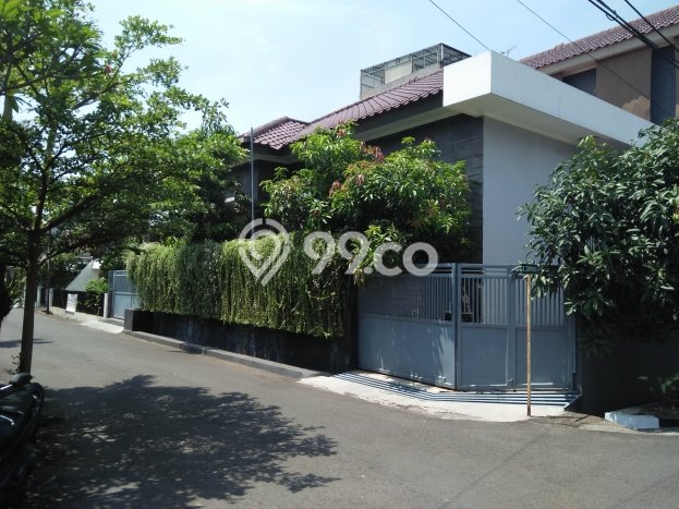Rumah Mewah LB 500m2 Siap Pakai Desain Elegan di Turangga, Bandung Rumah Mewah LB 500m2 Siap Pakai Desain Elegan di Turangga, Bandung