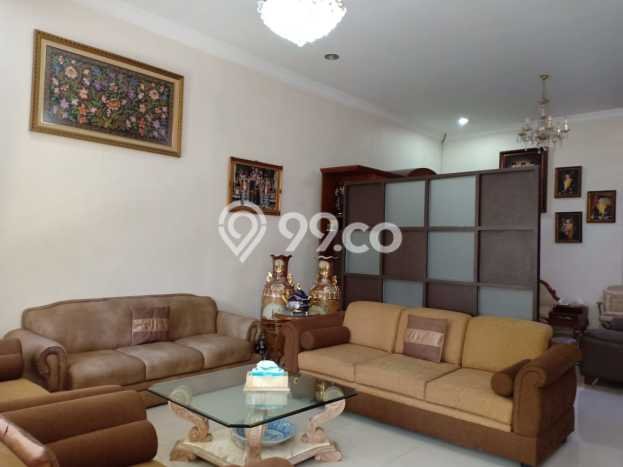Rumah Mewah LB 500m2 Siap Pakai Desain Elegan di Turangga, Bandung Rumah Mewah LB 500m2 Siap Pakai Desain Elegan di Turangga, Bandung