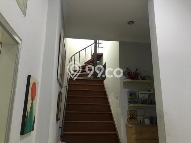 Rumah Elit Modern Siap Huni di Pondok Hijau Bandung Rumah Elit Modern Siap Huni di Pondok Hijau Bandung
