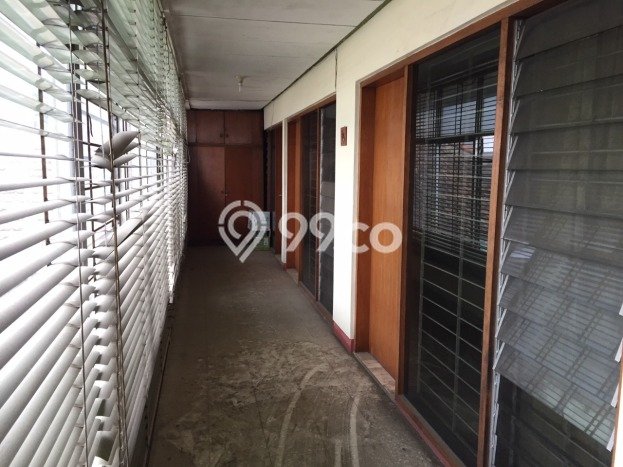 Ready to Use! Premium House LT 354m2 Desain Elegan di Burangrang Ready to Use! Premium House LT 354m2 Desain Elegan di Burangrang