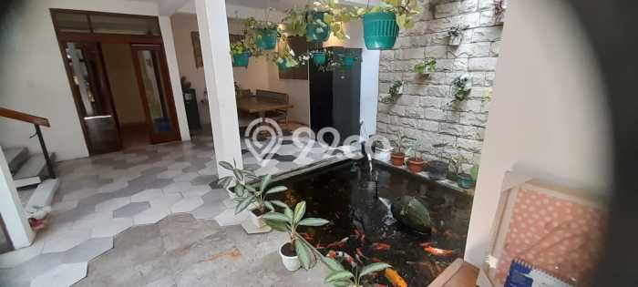 Ready to Use! Luxury House LT 415m2 Desain Elegan di Setra Sari Ready to Use! Luxury House LT 415m2 Desain Elegan di Setra Sari