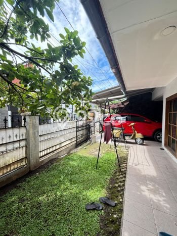 Rumah Mewah LB 130m2 Siap Pakai Desain Elegan di Turangga, Bandung Rumah Mewah LB 130m2 Siap Pakai Desain Elegan di Turangga, Bandung