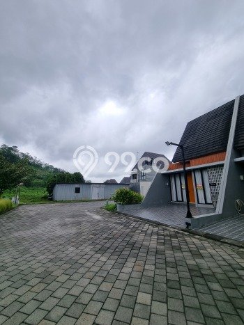 For Sale Hunian Rumah Terawat 2 KT di Ungaran, Semarang For Sale Hunian Rumah Terawat 2 KT di Ungaran, Semarang