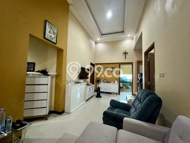 For Sale Hunian Rumah Terawat 3 KT di Manyaran, Semarang For Sale Hunian Rumah Terawat 3 KT di Manyaran, Semarang