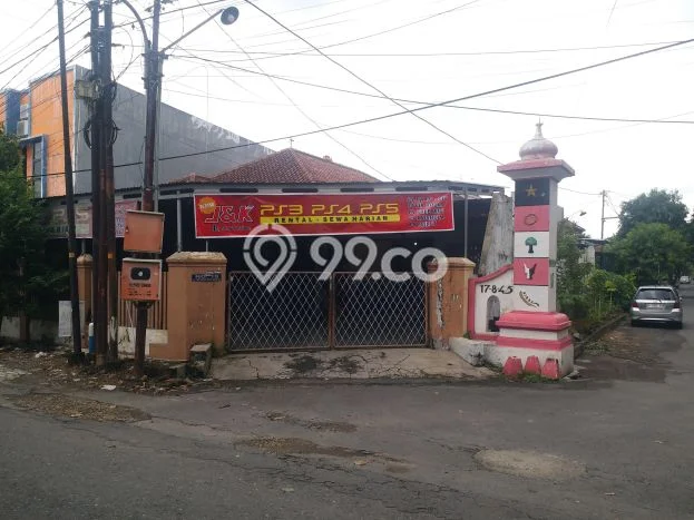 Hunian Elit LB 220m2 Siap Pakai Desain Elegan di Puspogiwang, Semarang Hunian Elit LB 220m2 Siap Pakai Desain Elegan di Puspogiwang, Semarang
