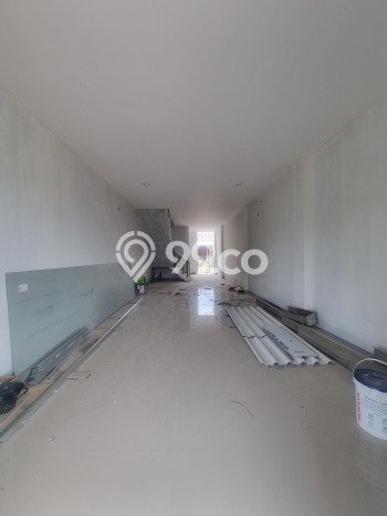 Ruko Siap Pakai di Ngaliyan, Luas 160m2m², Lokasi Komersial, Jalan Bagus Ruko Siap Pakai di Ngaliyan, Luas 160m2m², Lokasi Komersial, Jalan Bagus