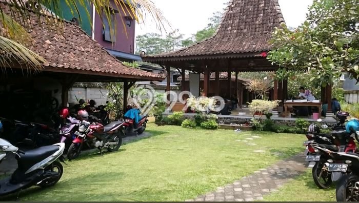Rumah Luxury di Yogyakarta Strategis Kondisi Terawat Rumah Luxury di Yogyakarta Strategis Kondisi Terawat