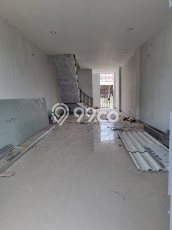 Ruko Siap Pakai di Ngaliyan, Luas 160m2m², Lokasi Komersial, Jalan Bagus Ruko Siap Pakai di Ngaliyan, Luas 160m2m², Lokasi Komersial, Jalan Bagus