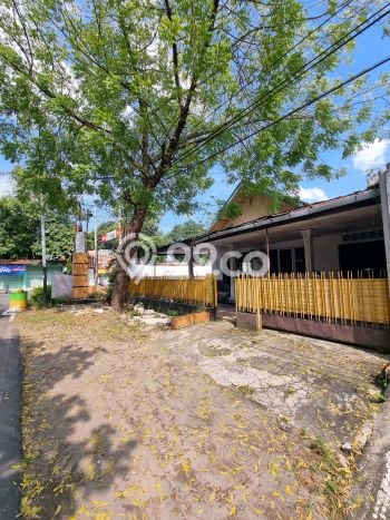 Rumah di , Semarang, Luas 415m2m² LB 207m2m² - JUAL CEPAT! Rumah di , Semarang, Luas 415m2m² LB 207m2m² - JUAL CEPAT!