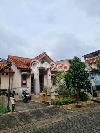 Rumah Luas Asri 2 KT Siap Pakai di BSB City Semarang Rumah Luas Asri 2 KT Siap Pakai di BSB City Semarang