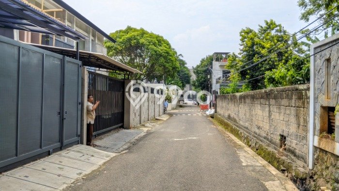 Tanah di Pesanggrahan, Jakarta Selatan Luas 1000m2 Dijual Segera Tanah di Pesanggrahan, Jakarta Selatan Luas 1000m2 Dijual Segera