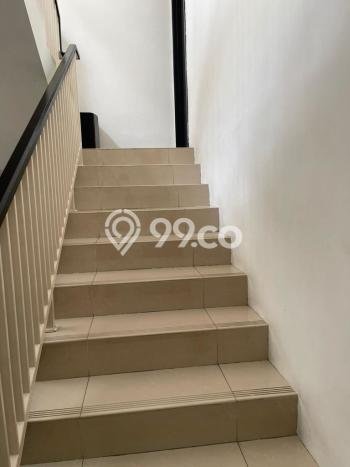 Hunian Mewah LB 249m2 Siap Huni Desain Elegan di Sektor 9-Bintaro, Tangerang Selatan Hunian Mewah LB 249m2 Siap Huni Desain Elegan di Sektor 9-Bintaro, Tangerang Selatan