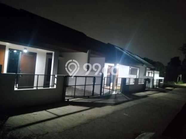 For Sale Rumah 2 Kamar Lokasi Strategis Bagus dan Strategis di Sawangan For Sale Rumah 2 Kamar Lokasi Strategis Bagus dan Strategis di Sawangan
