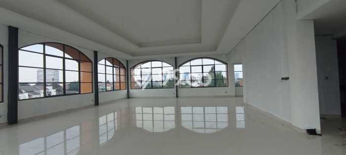 Komersial Dijual di Jakarta Selatan LT 1890m2 & LB 1125m2 Lokasi Terbaik! Komersial Dijual di Jakarta Selatan LT 1890m2 & LB 1125m2 Lokasi Terbaik!