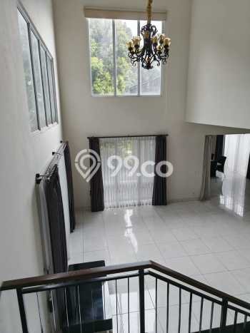 Rumah Elit Modern Tanpa Renovasi di BSD Foresta Tangerang Rumah Elit Modern Tanpa Renovasi di BSD Foresta Tangerang