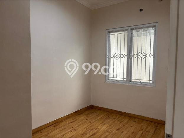 Rumah Strategis Modern Lb 115m2 di Ciputat, Tangerang Selatan Rumah Strategis Modern Lb 115m2 di Ciputat, Tangerang Selatan