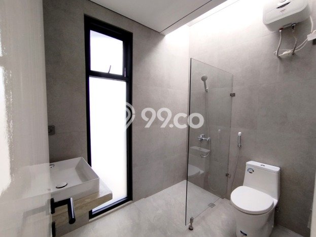 Rumah Strategis Minimalis Lb 77m2 di Ciputat, Tangerang Selatan Rumah Strategis Minimalis Lb 77m2 di Ciputat, Tangerang Selatan