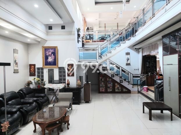 Siap Huni Rumah Mewah 10 Kamar di Pinang Dekat ke Mana Pun Siap Huni Rumah Mewah 10 Kamar di Pinang Dekat ke Mana Pun