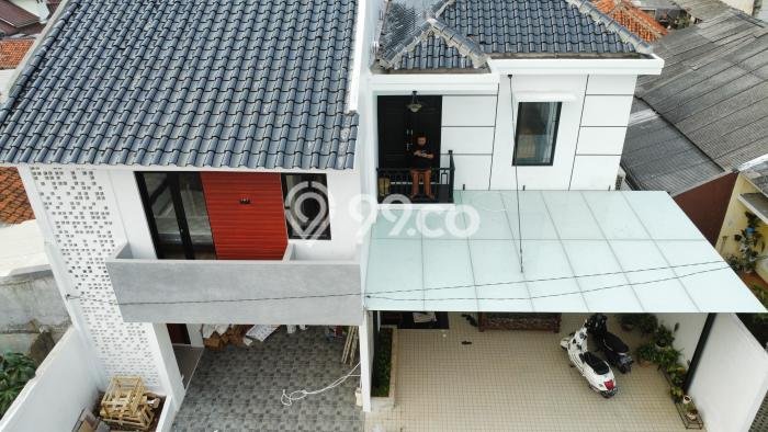 Rumah Mewah Dijual LT 200m2 di Ciputat, Tangerang Selatan Rumah Mewah Dijual LT 200m2 di Ciputat, Tangerang Selatan