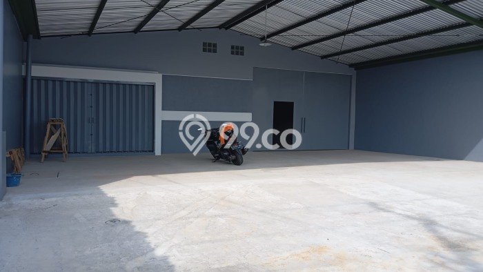 Gudang Disewa di Bandung dengan LB 480m2 Area Komersial Ramai Gudang Disewa di Bandung dengan LB 480m2 Area Komersial Ramai