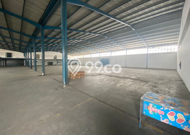 Gudang Dijual di Bandung LT 7017m2 & LB 4000m2 Lokasi Terbaik! Gudang Dijual di Bandung LT 7017m2 & LB 4000m2 Lokasi Terbaik!