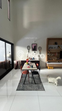 For Sale! Luxury House LT 235m2 Desain Elegan di Soekarno Hatta For Sale! Luxury House LT 235m2 Desain Elegan di Soekarno Hatta