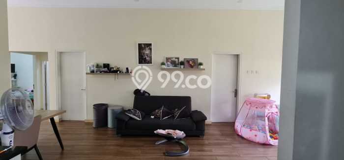 For Sale Rumah 4 Kamar Lokasi Ideal Bagus dan Strategis di Kelapa Dua For Sale Rumah 4 Kamar Lokasi Ideal Bagus dan Strategis di Kelapa Dua