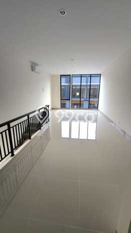 Unit Ruko Disewakan di Gading Serpong di Area Ramai & Strategis Unit Ruko Disewakan di Gading Serpong di Area Ramai & Strategis