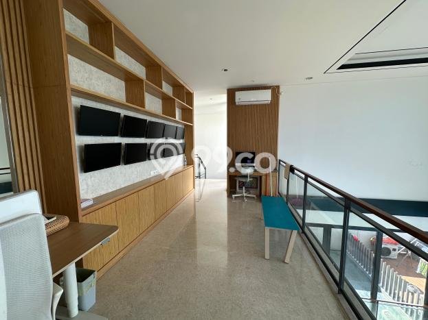 Jual Rumah Mewah Megah Dengan View Eksklusif di BSD City, Tangerang Jual Rumah Mewah Megah Dengan View Eksklusif di BSD City, Tangerang