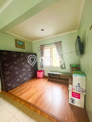 Rumah Strategis Minimalis Lb 200m2 di Kelapa Dua, Tangerang Rumah Strategis Minimalis Lb 200m2 di Kelapa Dua, Tangerang