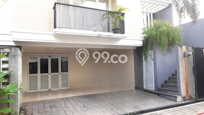 RARE UNIT! Rumah di Pejaten, 3 KT, View Kota, Luas 124m² Bangunan 250m² RARE UNIT! Rumah di Pejaten, 3 KT, View Kota, Luas 124m² Bangunan 250m²